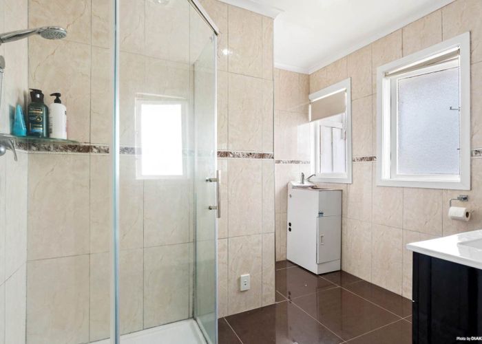  at 11 Martin Road, Manurewa, Manukau City, Auckland