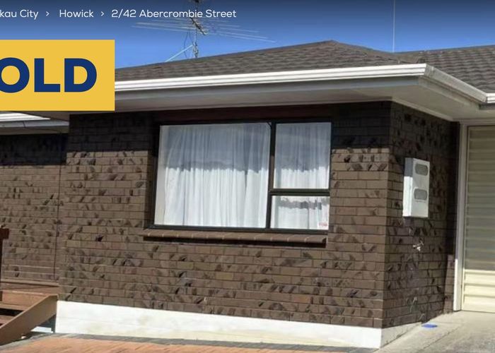  at 2/42 Abercrombie Street, Howick, Auckland