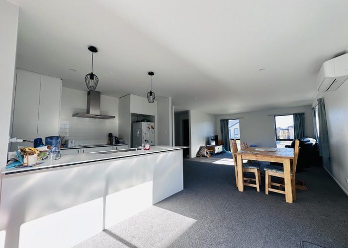  at 3 Curtis Street, Woodend, Woodend