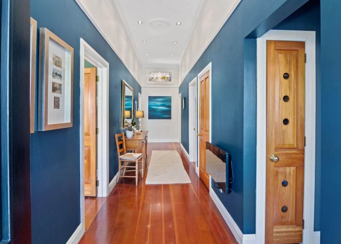  at 20 Norwood Road, Bayswater, North Shore City, Auckland