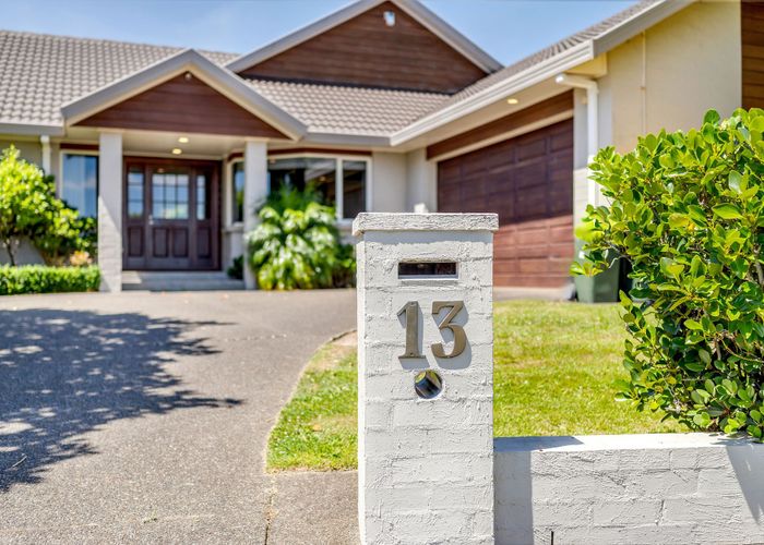  at 13 Balbriggan Rise, Dannemora, Manukau City, Auckland