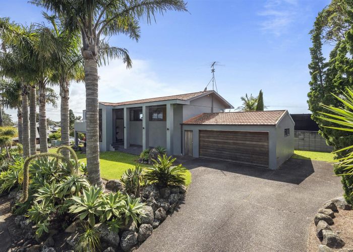  at 48 Park Rise, Campbells Bay, North Shore City, Auckland