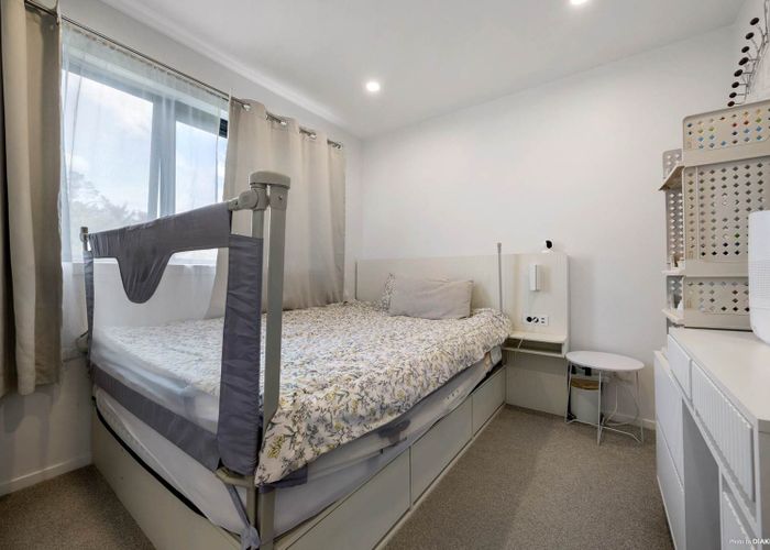  at 8/28 Westgate Drive, Westgate, Waitakere City, Auckland