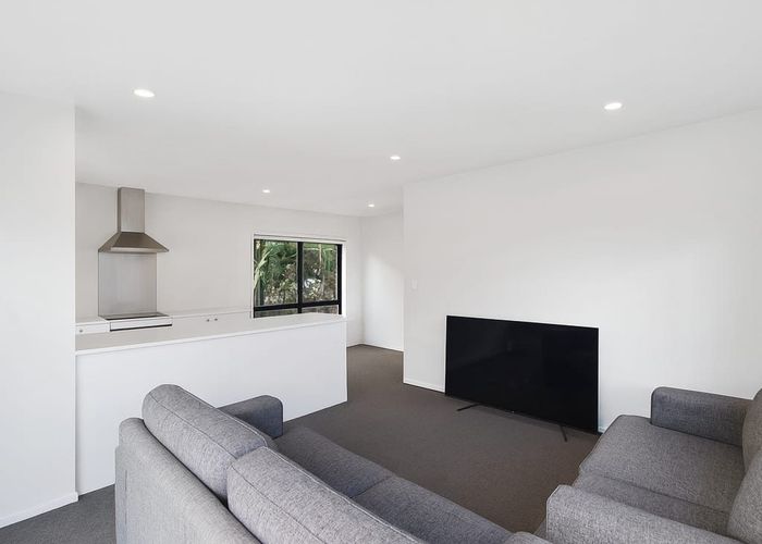  at 90 & 90A Chelburn Crescent, Mangere East, Manukau City, Auckland