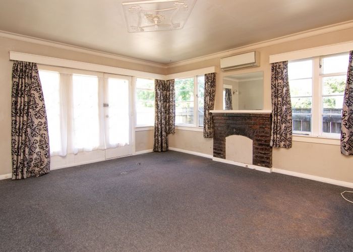  at 10 Pahiatua Street, Hokowhitu, Palmerston North