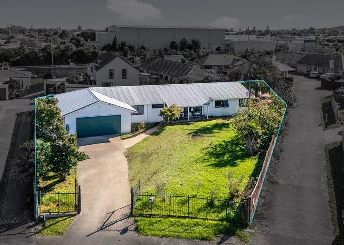  at 17 Solveig Place, Randwick Park, Manukau City, Auckland