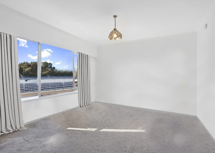  at 2/50 Te Kanawa Crescent, Henderson, Waitakere City, Auckland