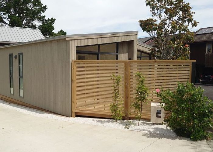  at 6a Riviera Pl, Hauraki, North Shore City, Auckland