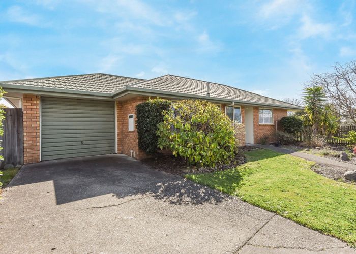  at 55 Arbor-Lea Avenue, Richmond