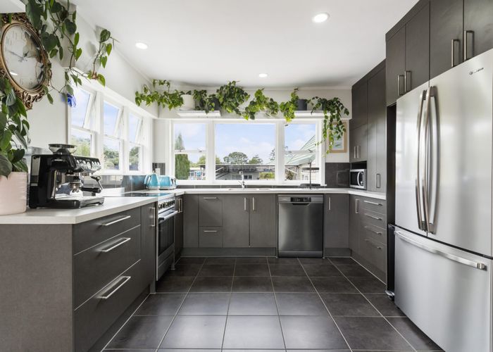  at 1/32 Millen Avenue, Pakuranga, Auckland