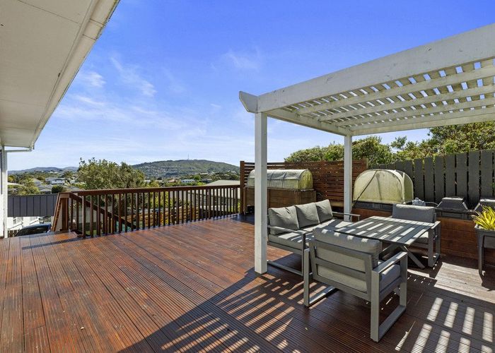  at 25 Griffiths Grove, Newlands, Wellington, Wellington