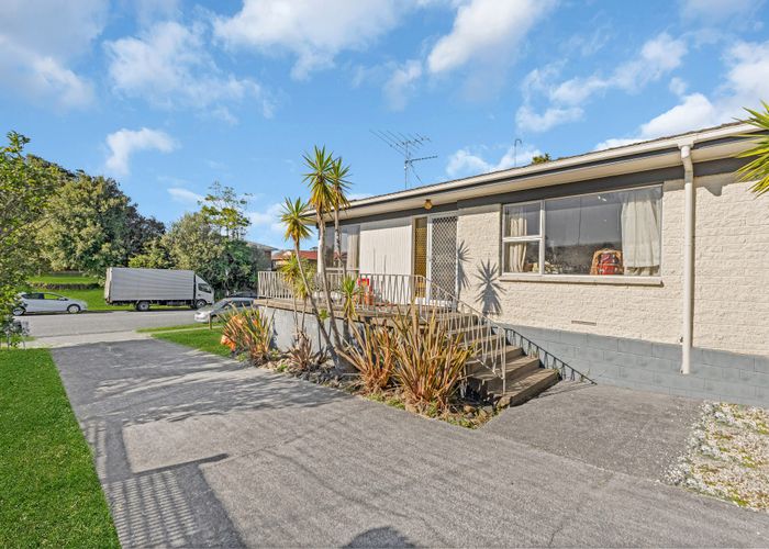  at 1/50 Stanniland Street, Sunnyhills, Manukau City, Auckland