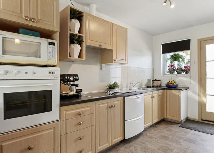  at 2/34 Brougham Street, Addington, Christchurch