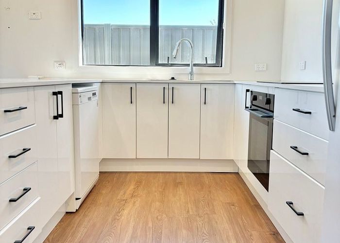  at 30 Shackleton Street, New Brighton, Christchurch City, Canterbury