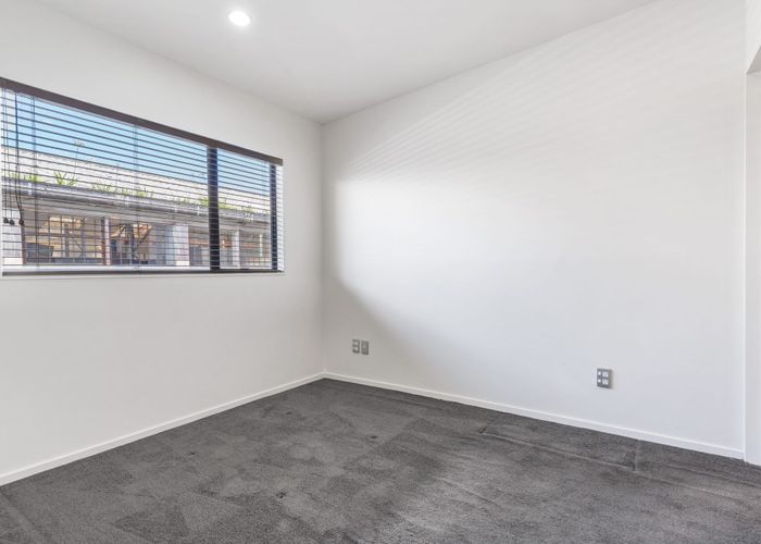  at 92 Stanhope Road, Mount Wellington, Auckland City, Auckland