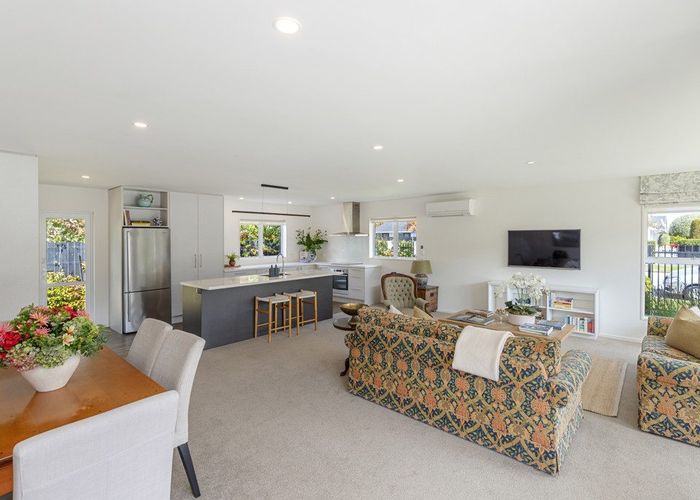  at 90 Winchester Street, Merivale, Christchurch City, Canterbury