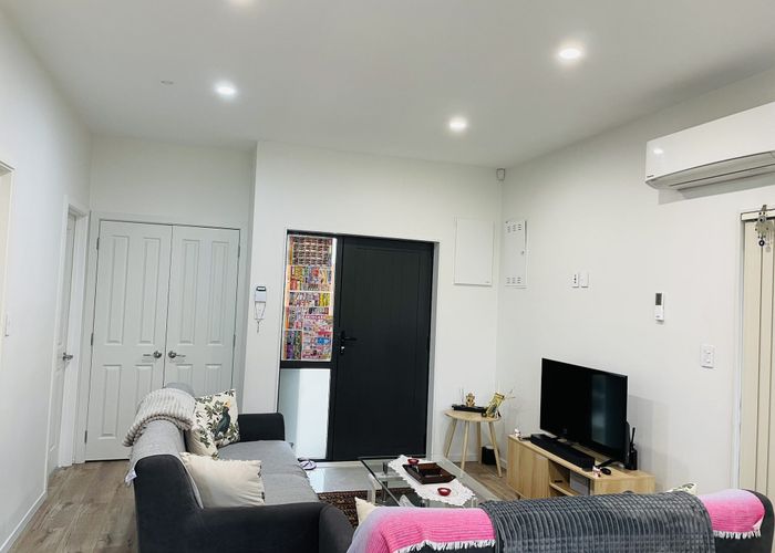  at 5 Camp Road, Mount Wellington, Auckland