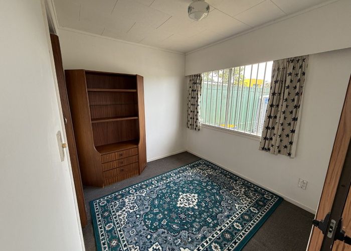  at 190 Universal Drive, Henderson, Waitakere City, Auckland