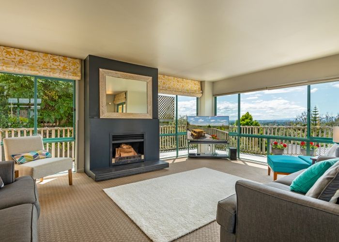  at 64 Clifton Terrace, Fitzherbert, Palmerston North