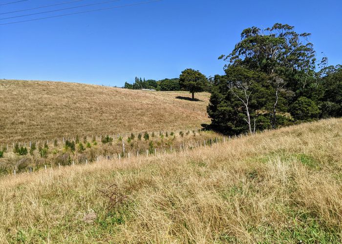  at 660 West Coast road, Makarau, Auckland