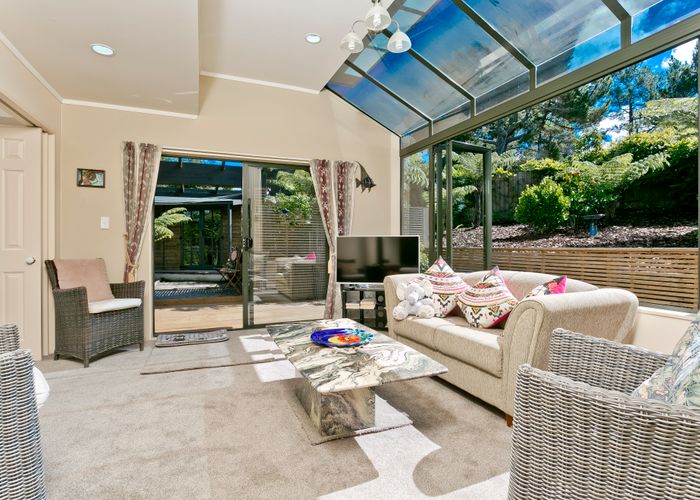  at 9 Hobson Heights Road, Lucas Heights, Auckland