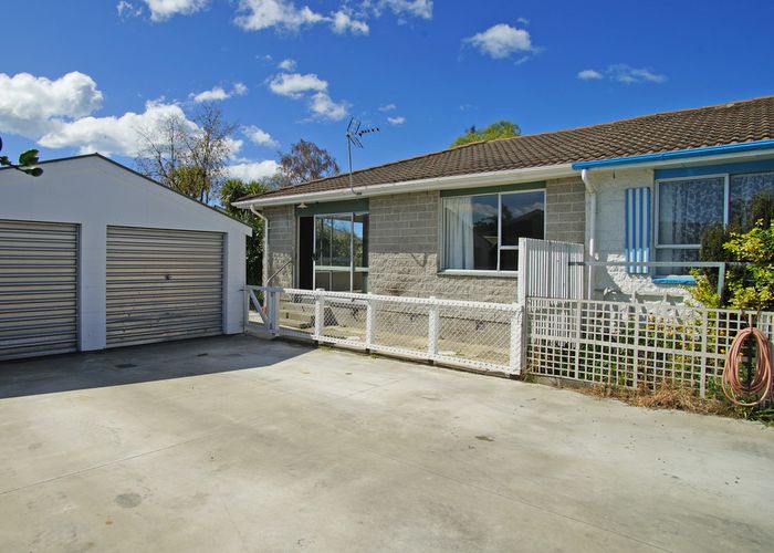  at 2/136 Wainoni Road, Avondale, Christchurch