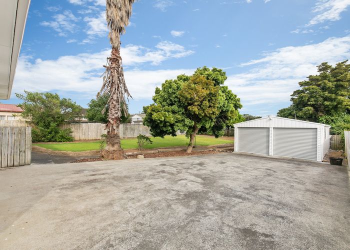  at 6 Wood Avenue, Mangere East, Auckland