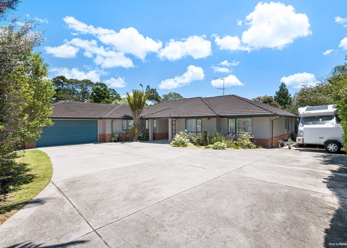  at 14 Monkton Close, Greenhithe, Auckland