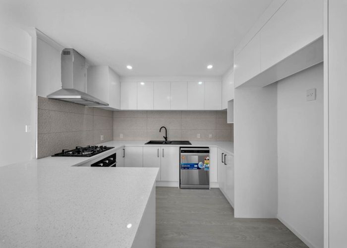  at 51 Keri Vista Rise, Papakura, Papakura