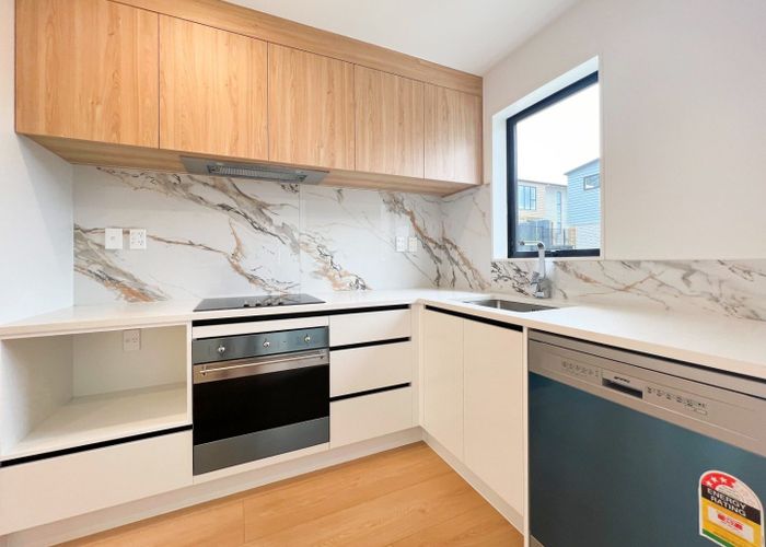  at 6/5 Peverill Crescent, Papatoetoe, Manukau City, Auckland