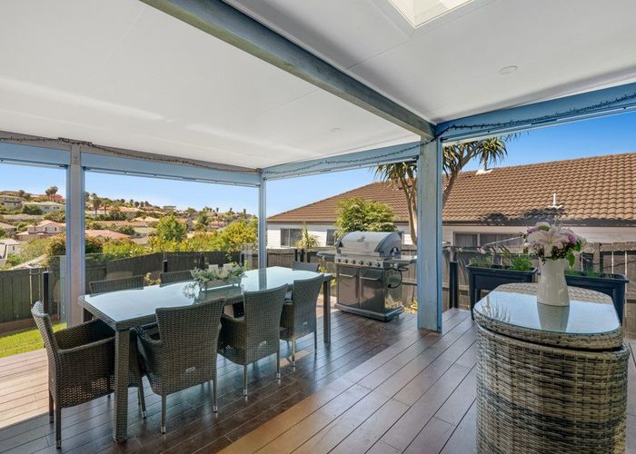  at 1/23 Rifleman Rise, Unsworth Heights, Auckland