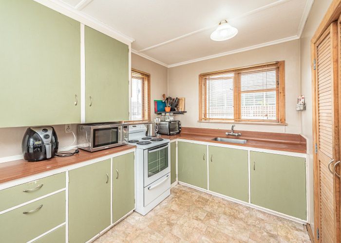  at 260 London Street, Tawhero, Whanganui