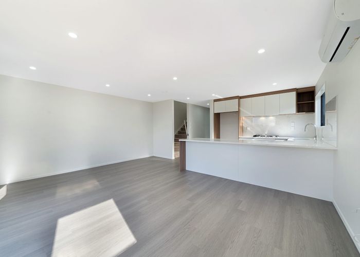  at 52 Horokaka Street, Massey, Waitakere City, Auckland