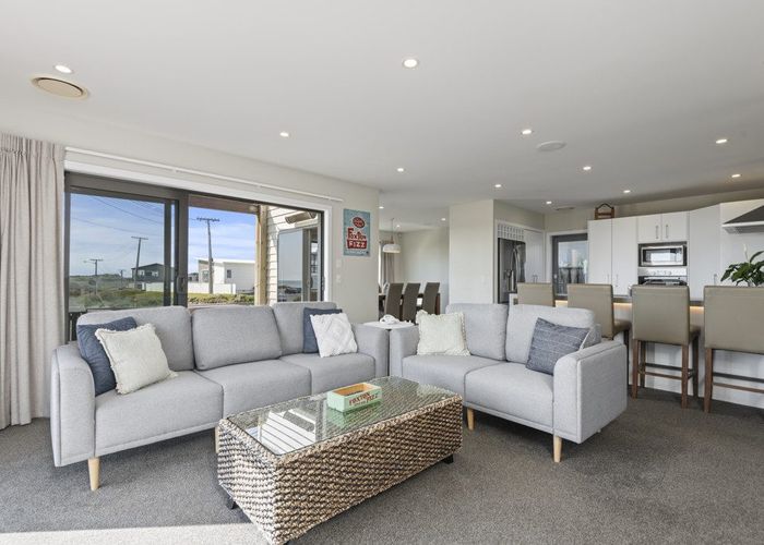  at 20 Ocean Beach Street, Foxton Beach, Foxton
