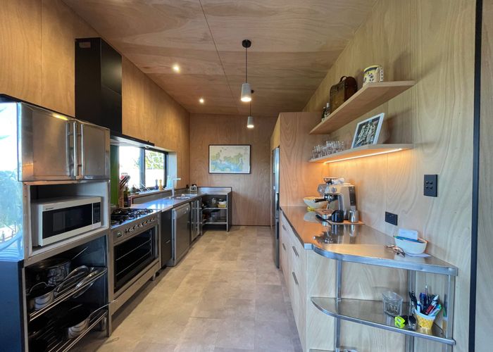  at 16 Burrell Rd Ext, Oneroa, Waiheke Island, Auckland