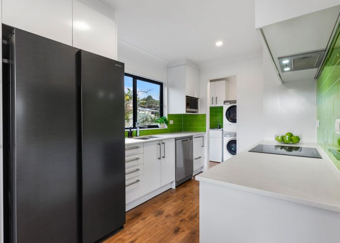  at 2/13 Sunburst Lane, Torbay, North Shore City, Auckland