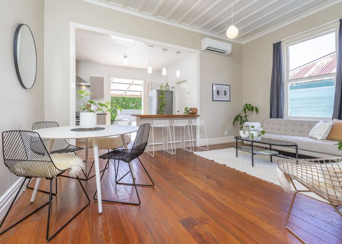  at 14 Kingsland Avenue, Kingsland, Auckland