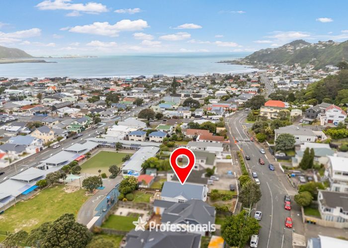  at 79 Queens Drive, Lyall Bay, Wellington, Wellington