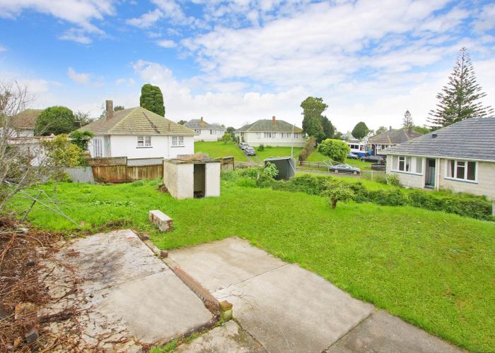  at 16 Epping Street, Glen Innes, Auckland City, Auckland