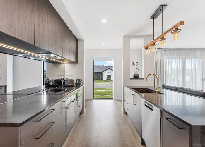  at 20 Withers Crescent, Halswell, Christchurch City, Canterbury