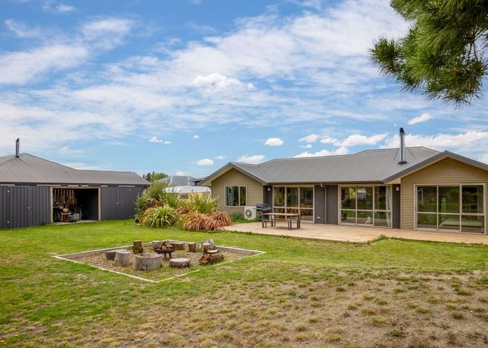  at 63 Larch Crescent, Alexandra, Alexandra