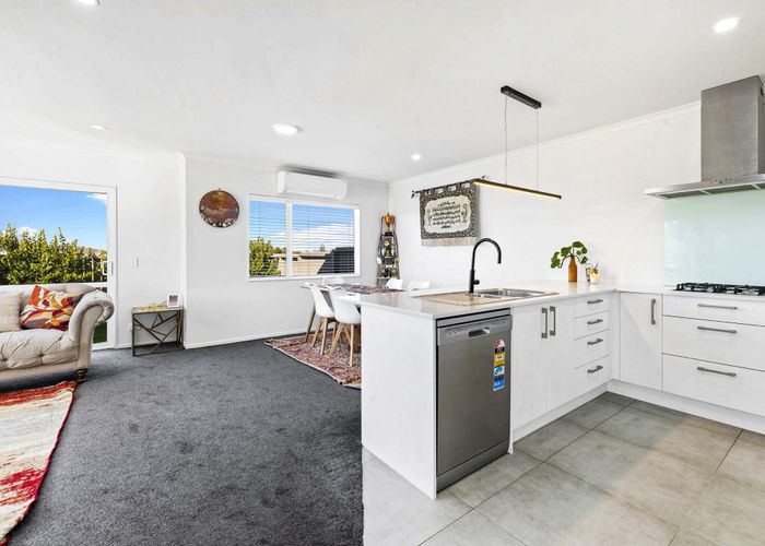  at 2 Harore Road, Takanini, Papakura, Auckland