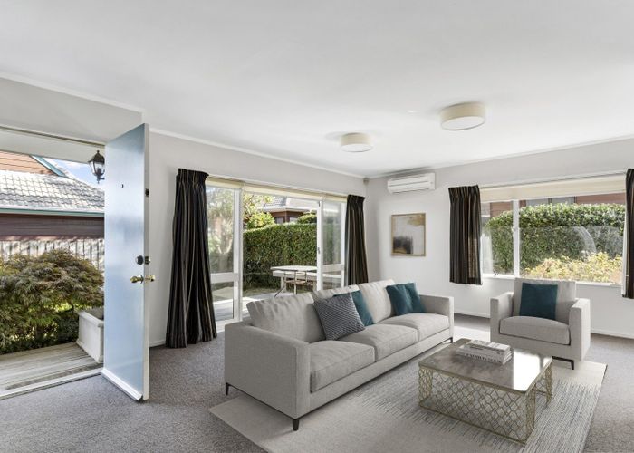  at 2/7 Lonsdale Street, Ellerslie, Auckland