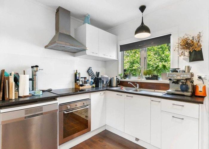  at 27 Atkin Avenue, Mission Bay, Auckland City, Auckland