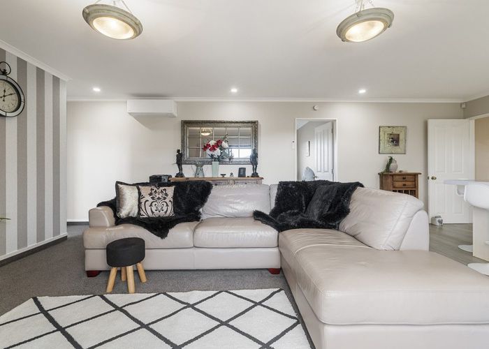  at 6 Downing Place, Welcome Bay, Tauranga, Bay Of Plenty