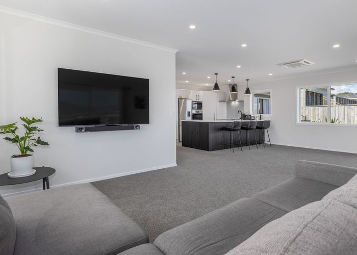  at 11 Karearea Avenue, Waikanae