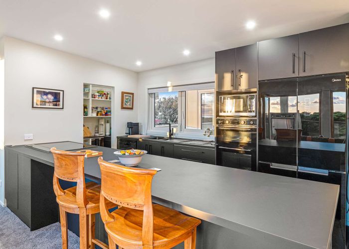  at 5 Somerset Grove, Waitārere Beach, Levin
