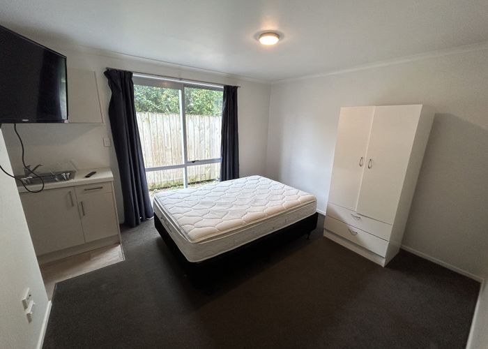  at 4B/167 Knighton Road, Hillcrest, Hamilton, Waikato