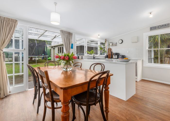  at 30 Hinemoa Street, Paraparaumu