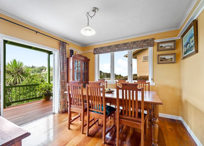  at 4 Stillwater Crescent, Stillwater, Silverdale